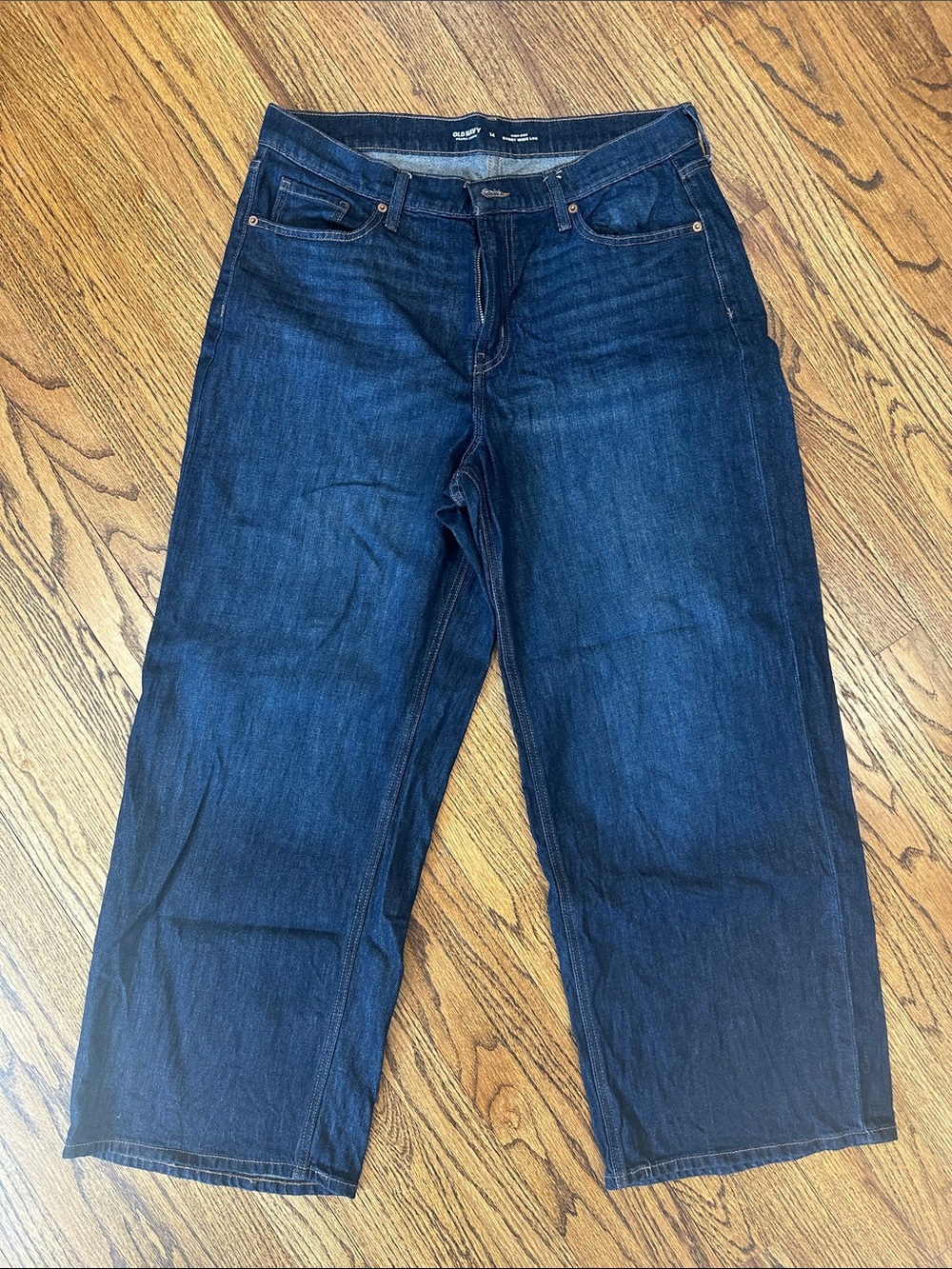 Old Navy Wide-Leg Jeans in Dark Blue Denim